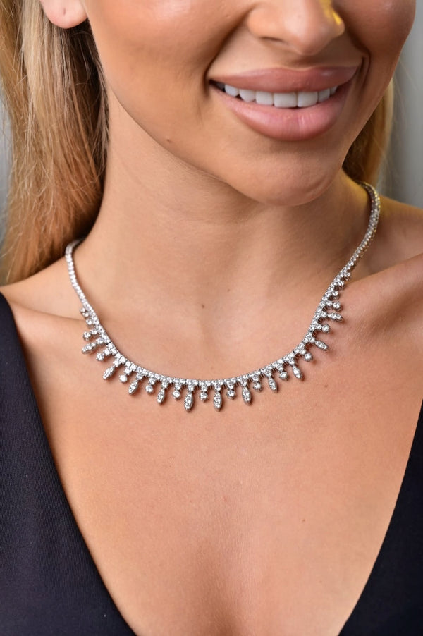 Tennis  tears chain