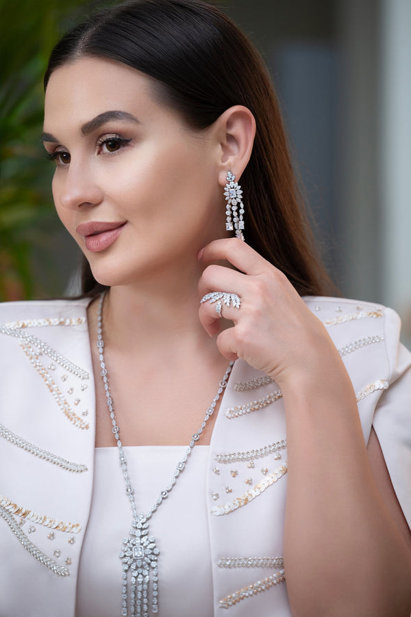 عقد تعويذة