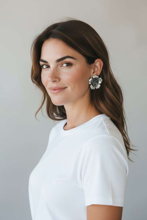 Silver black flower earring